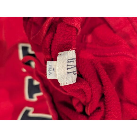 GAP Boys Hoodie – Size M – Red Fleece – Bold Logo Pullover - Picture 2 of 3